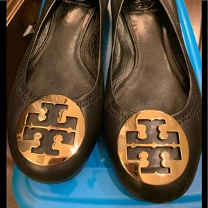 Tory Burch flats size 9 black/gold leather classic ballet flats.
